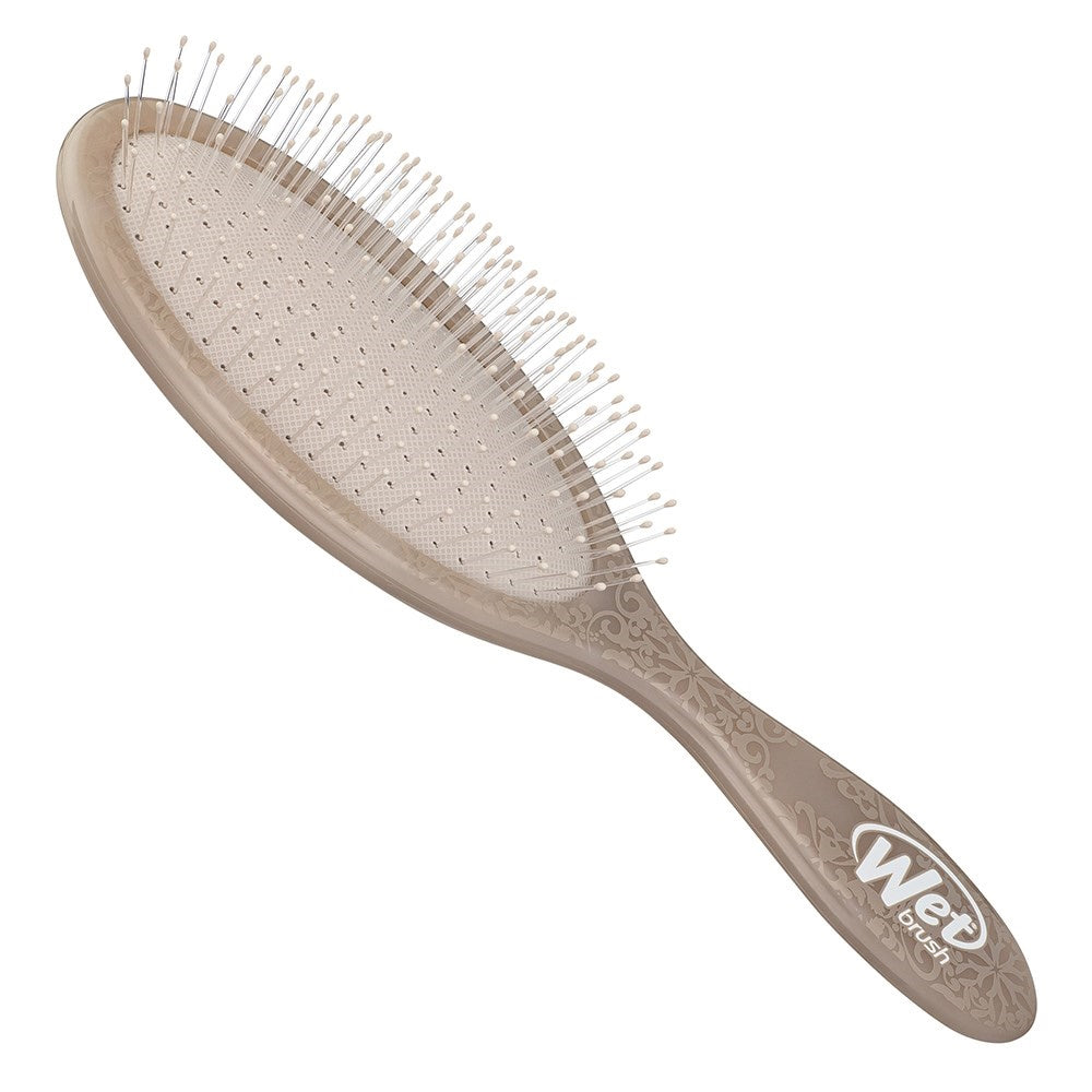 Wet Brush Reclaimed Romance Brush - Cream